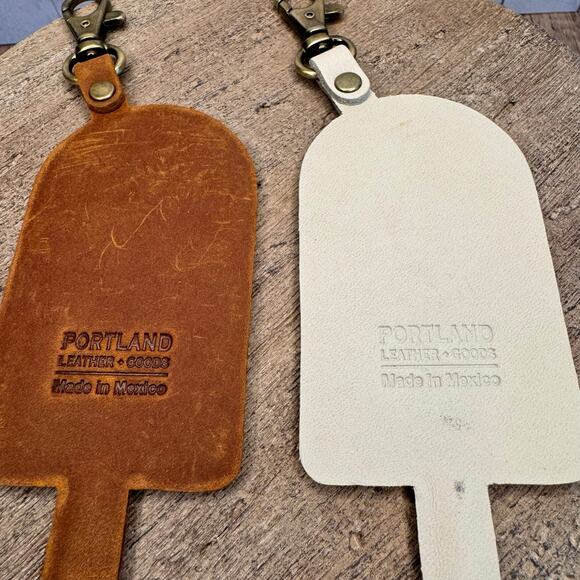 PORTLAND Leather POPSICLE Charms Set of 2 Sugar Snap Grizzly NEW FAST SHIP - Picture 4 of 6